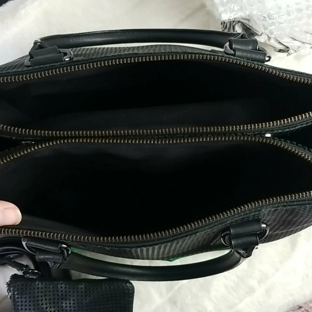 HAYDEN HARNETT // ltd ed ultra-chic 2 piece leather bag & mini clutch - Picture 16 of 16